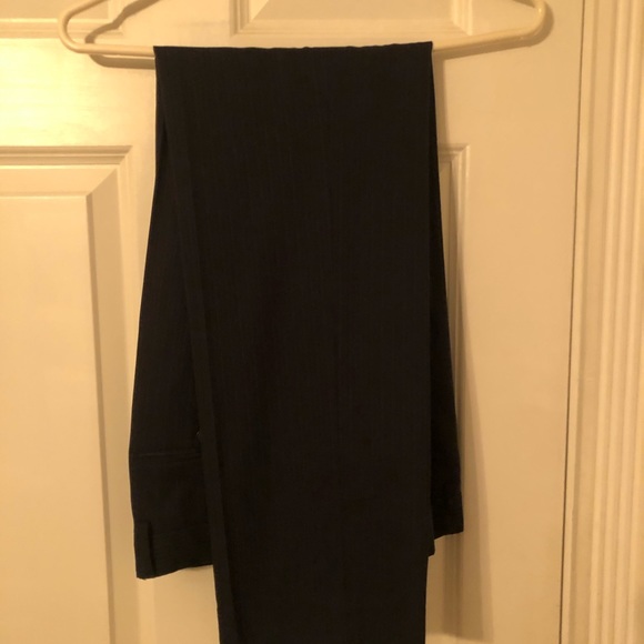 Jos a bank tailored fit navy pinstripe suit 37s - Picture 4 of 7